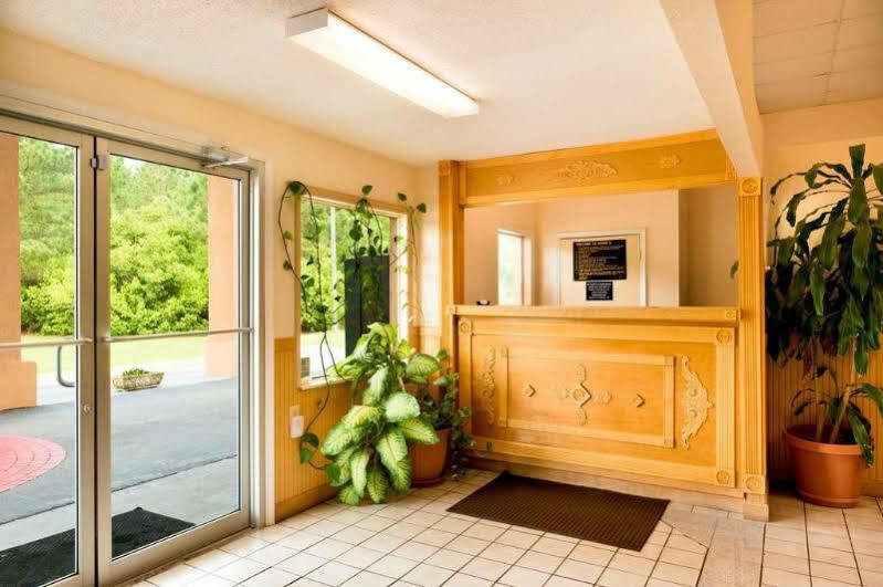 Americas Best Value Inn Darien Exterior foto